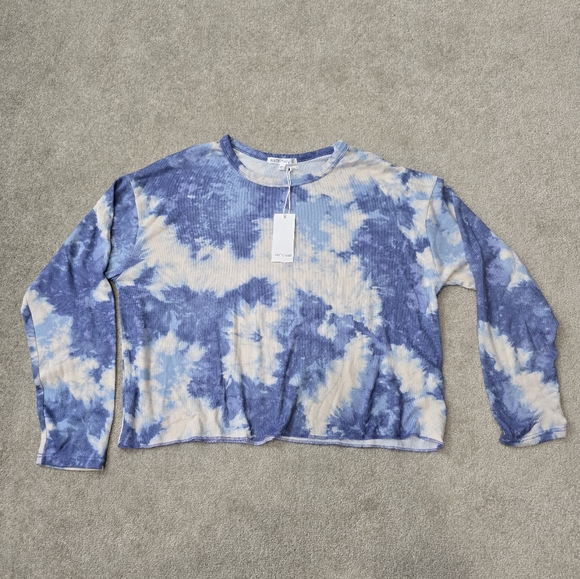 Tops - NWT ANTISTAR Blue/White Tie Dye Cropped Long Sleeve Top Women's Size Large